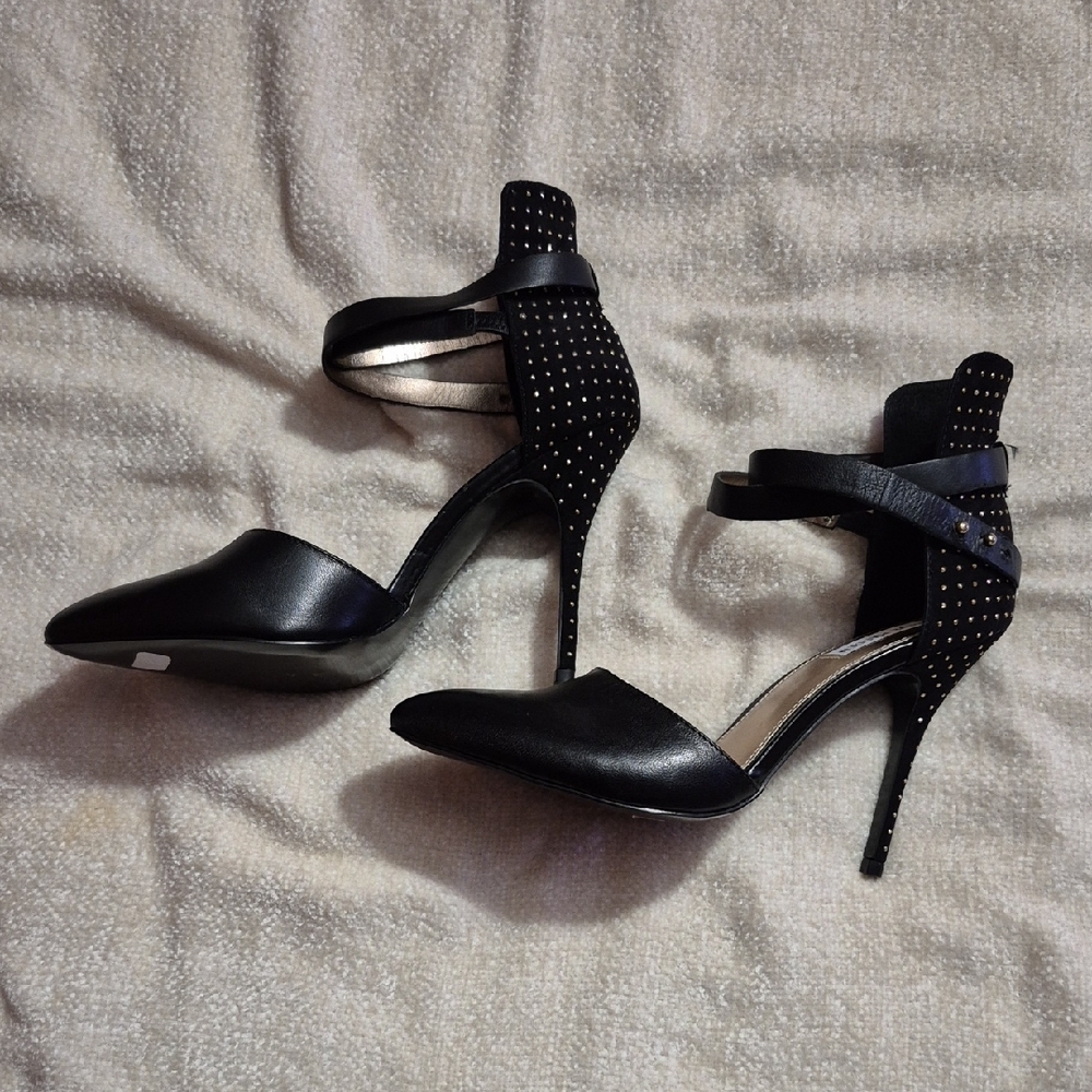 Elegant Black Stiletto Heels
